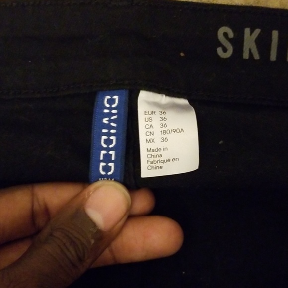 Skinny ripped Black Jeans - Picture 5 of 5